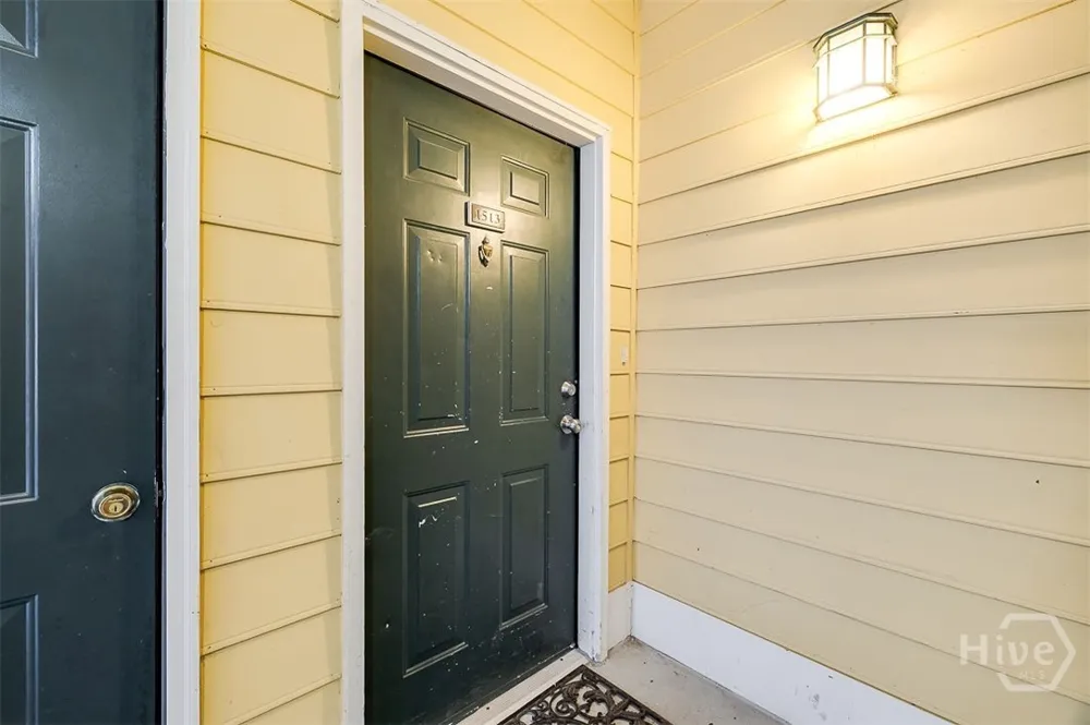 1513 Whitemarsh Way Savannah, GA 31410