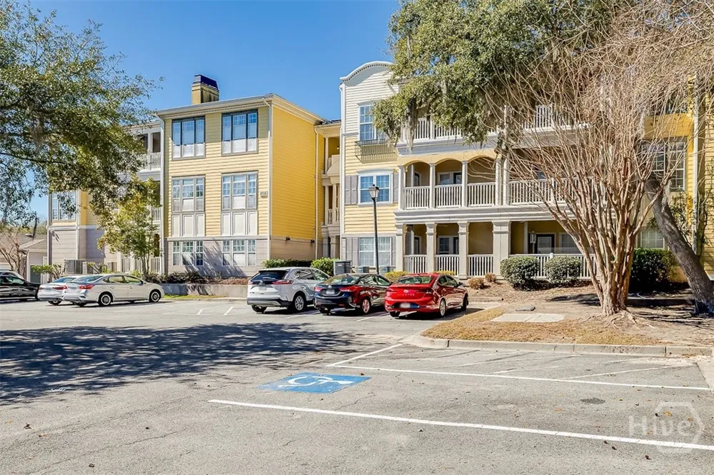 1513 Whitemarsh Way Savannah, GA 31410