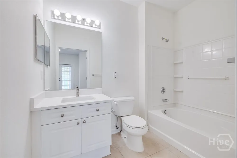 1513 Whitemarsh Way Savannah, GA 31410