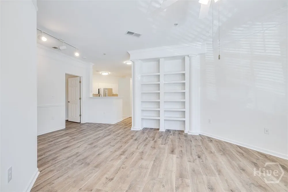 1513 Whitemarsh Way Savannah, GA 31410