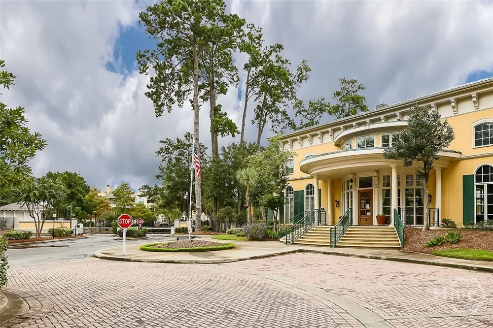 1513 Whitemarsh Way Savannah, GA 31410