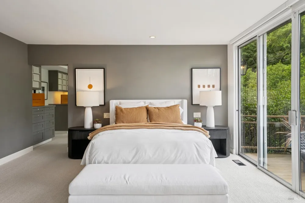 160 Piedmont Court Larkspur, CA 94939