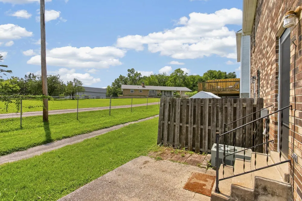 226 Edgewood Dr Hendersonville, TN 37075