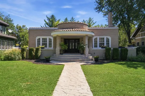 910 Springfield Pike