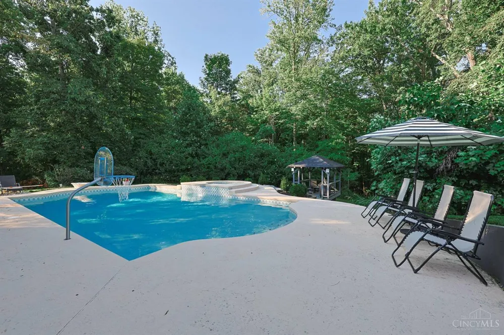 10600 Indian Woods Drive Montgomery, OH 45242