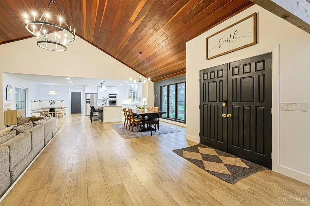 10600 Indian Woods Drive Montgomery, OH 45242
