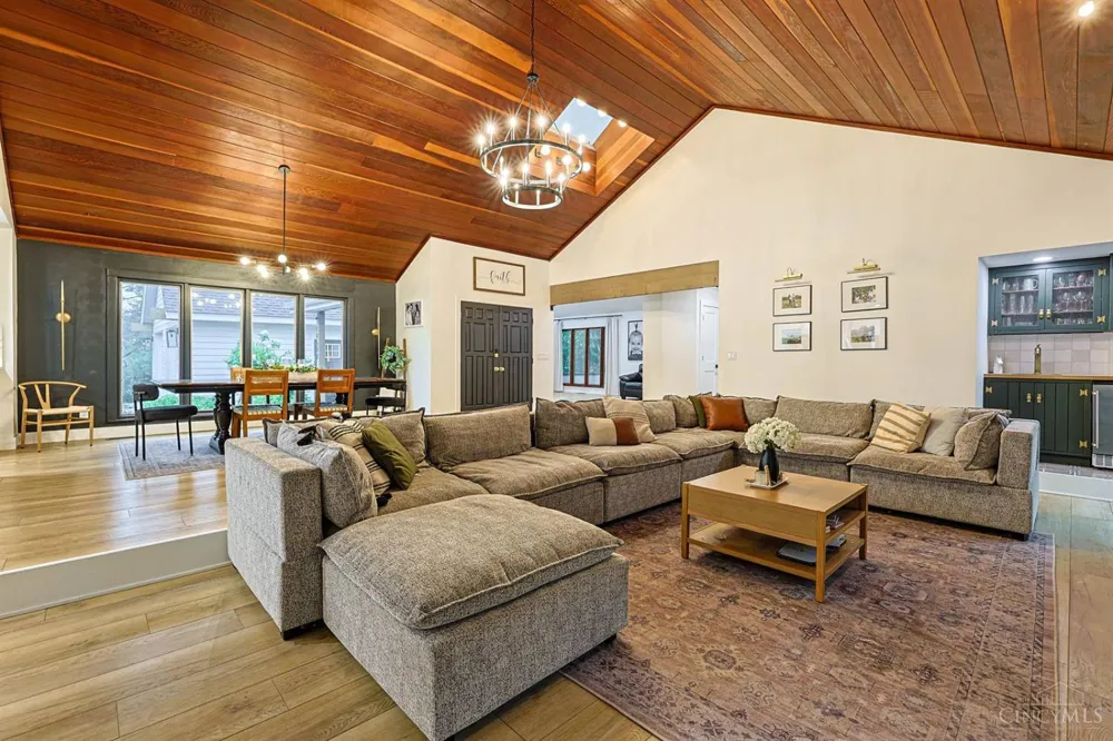 10600 Indian Woods Drive Montgomery, OH 45242