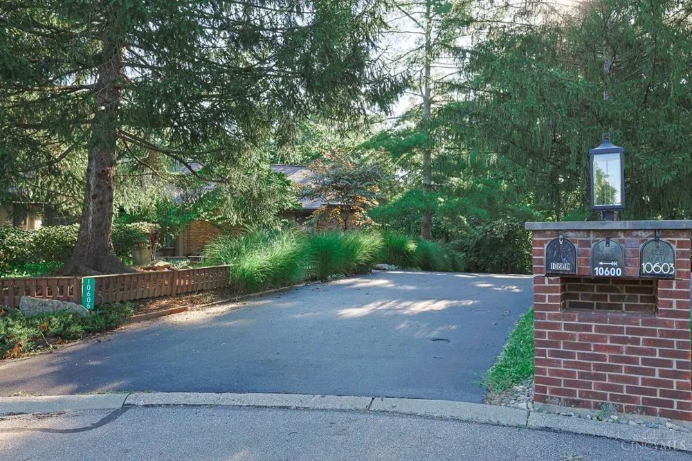 10600 Indian Woods Drive Montgomery, OH 45242