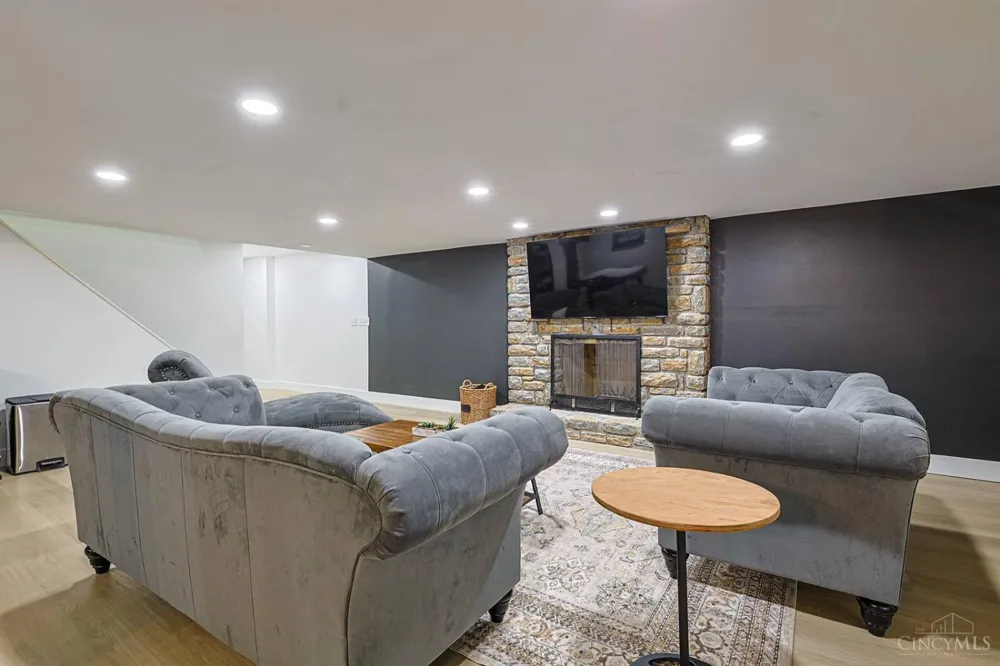 10600 Indian Woods Drive Montgomery, OH 45242