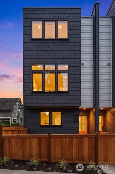 3636 Greenwood Avenue #B