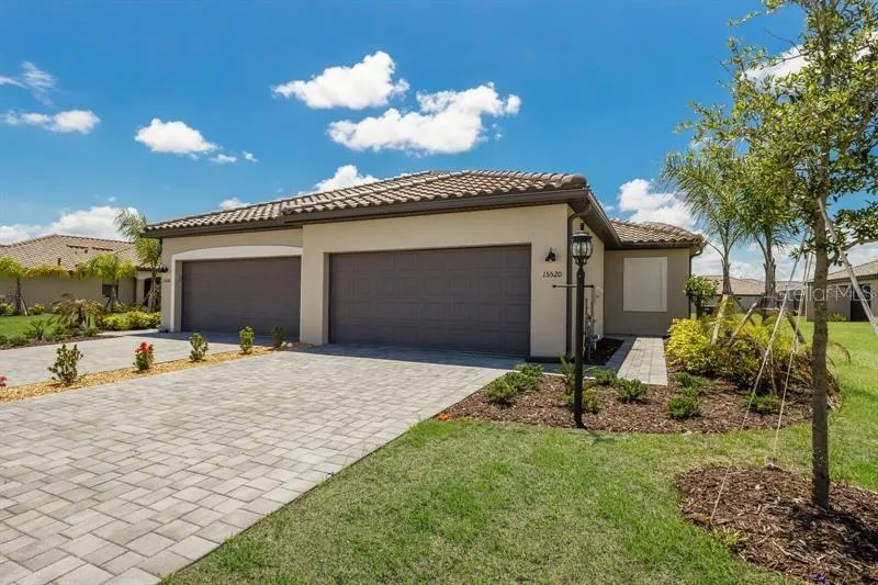 15520 SUNNY DAY DRIVE Bradenton, FL 34211