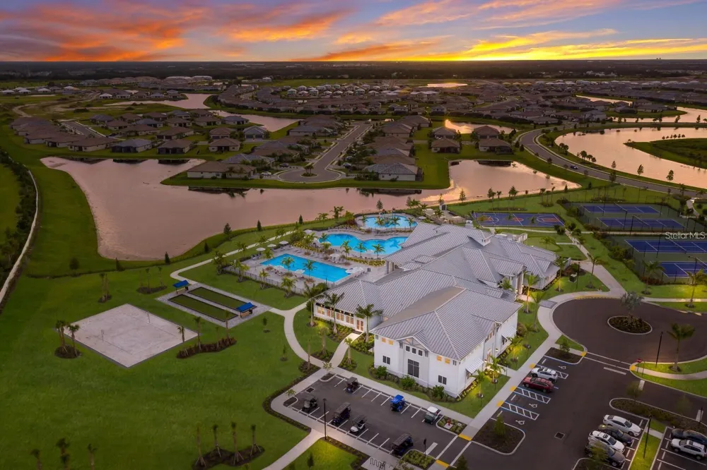 15520 SUNNY DAY DRIVE Bradenton, FL 34211