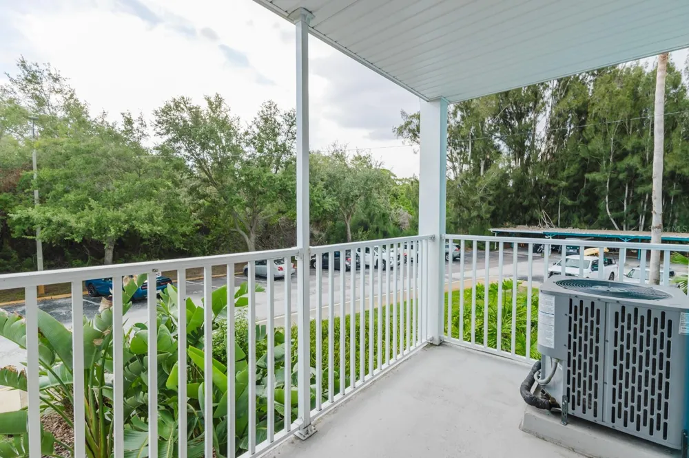 3315 58TH AVENUE S #222 St Petersburg, FL 33712