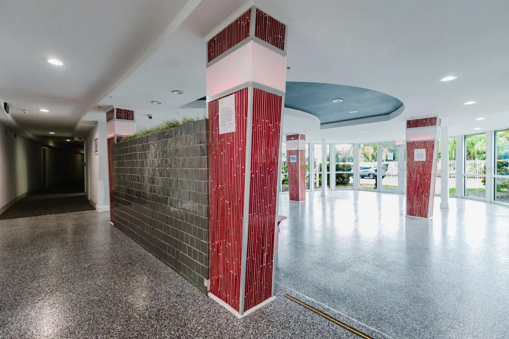 3315 58TH AVENUE S #222 St Petersburg, FL 33712