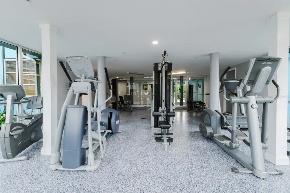 3315 58TH AVENUE S #222 St Petersburg, FL 33712