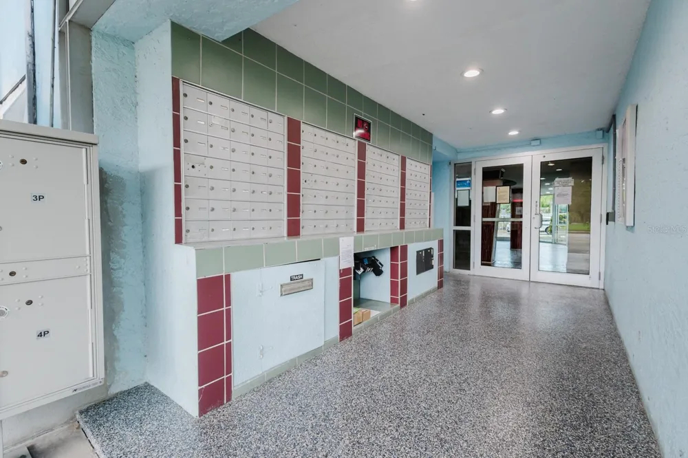 3315 58TH AVENUE S #222 St Petersburg, FL 33712