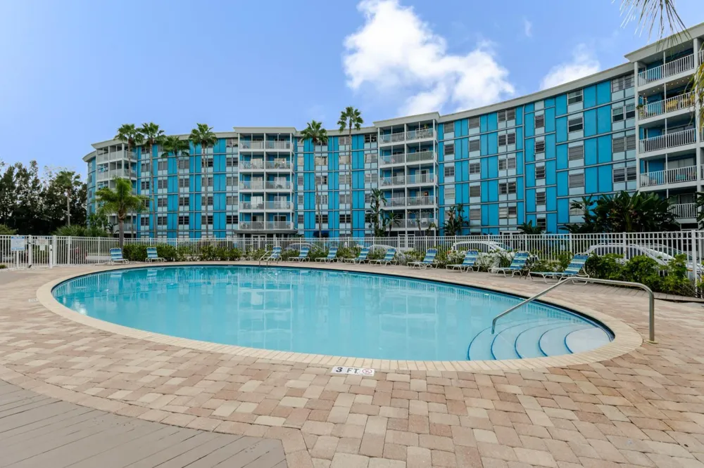 3315 58TH AVENUE S #222 St Petersburg, FL 33712