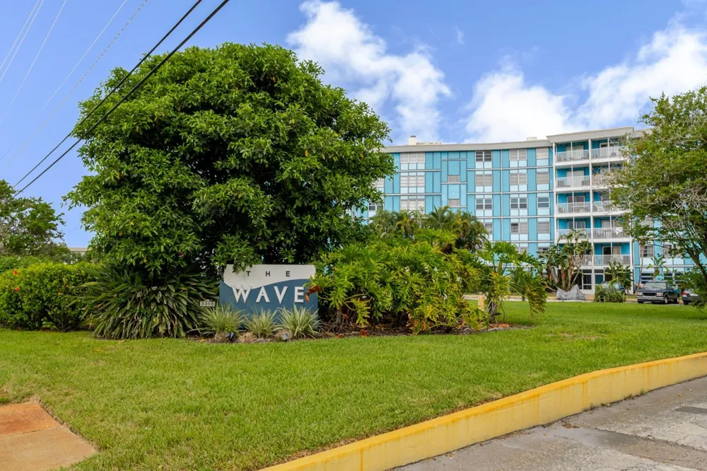 3315 58TH AVENUE S #222 St Petersburg, FL 33712