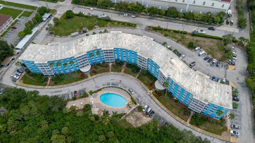 3315 58TH AVENUE S #222 St Petersburg, FL 33712
