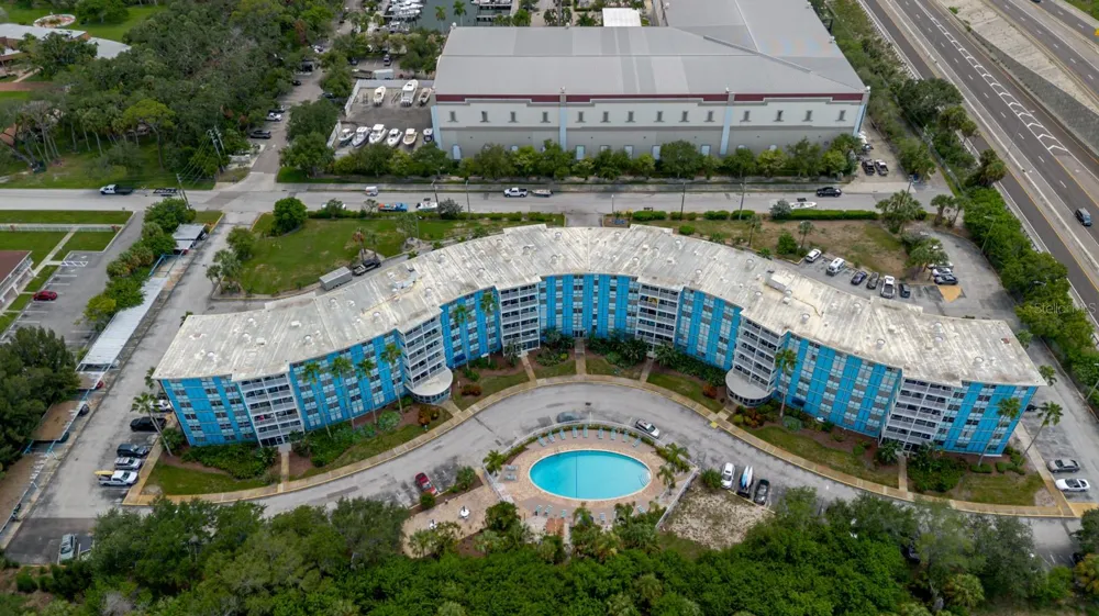 3315 58TH AVENUE S #222 St Petersburg, FL 33712