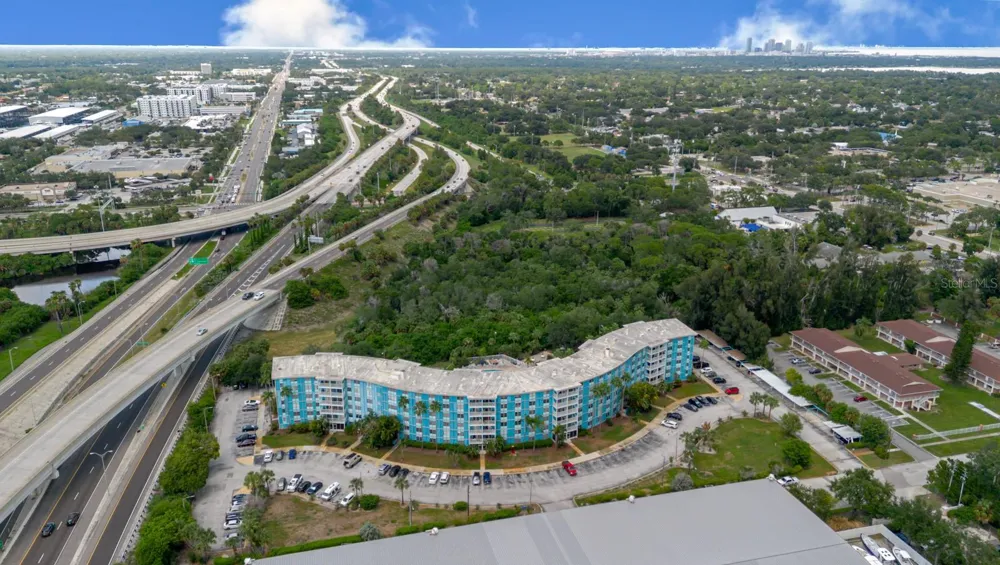 3315 58TH AVENUE S #222 St Petersburg, FL 33712