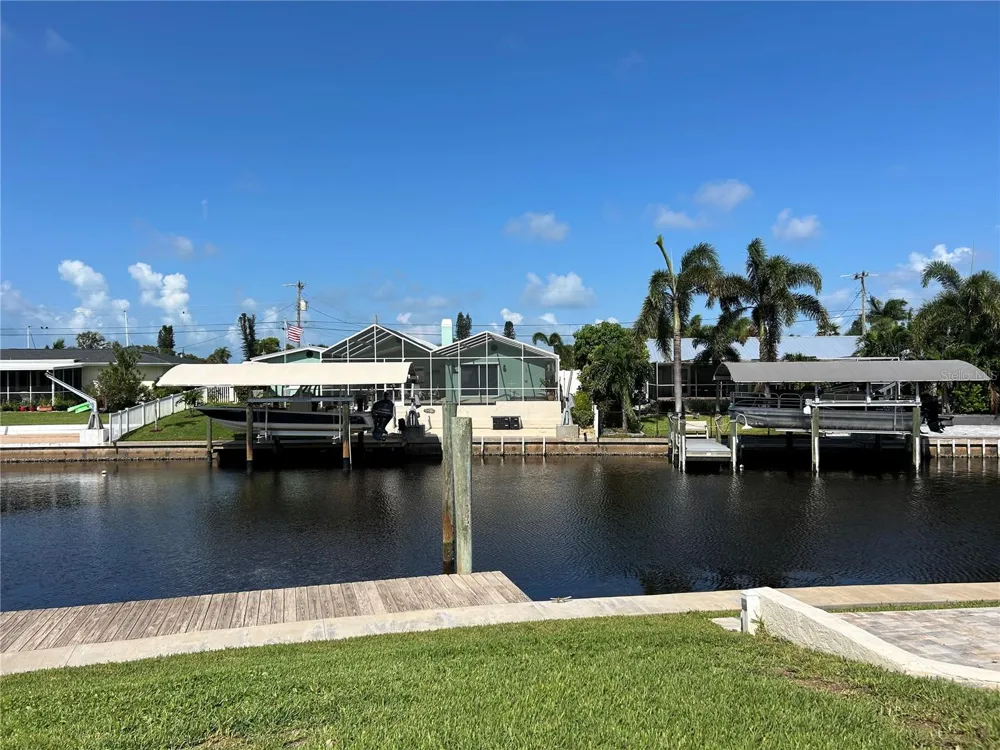 4528 NASSAU ROAD Bradenton, FL 34210