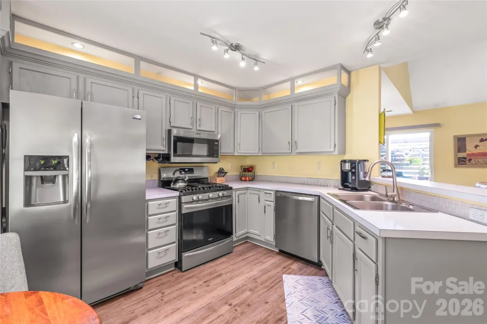 2241 Indian Cross Trail Matthews, NC 28104