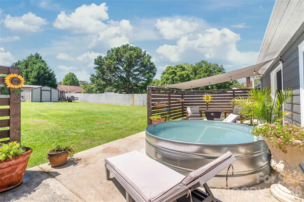 2241 Indian Cross Trail Matthews, NC 28104
