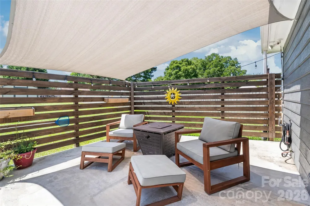 2241 Indian Cross Trail Matthews, NC 28104