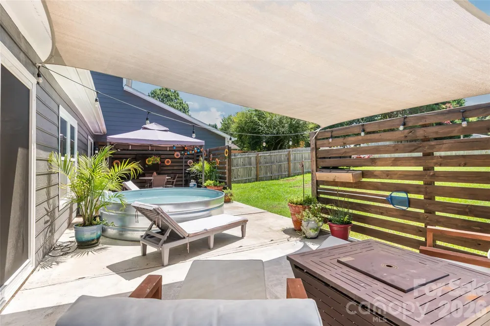 2241 Indian Cross Trail Matthews, NC 28104