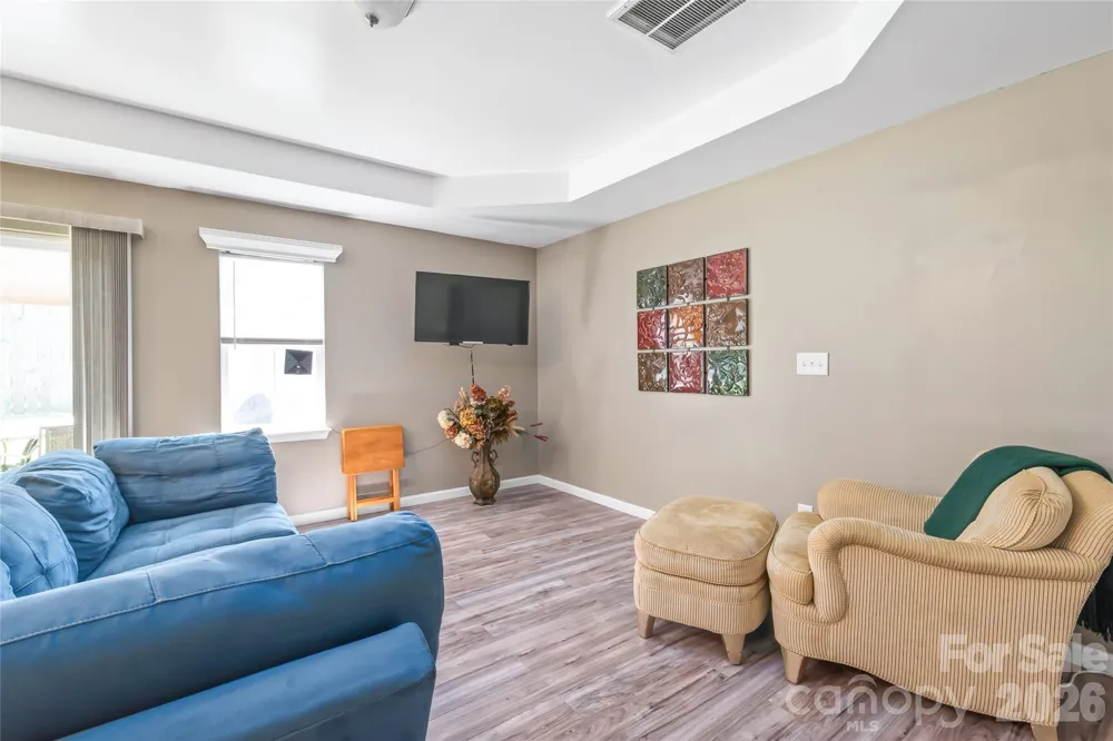 2241 Indian Cross Trail Matthews, NC 28104