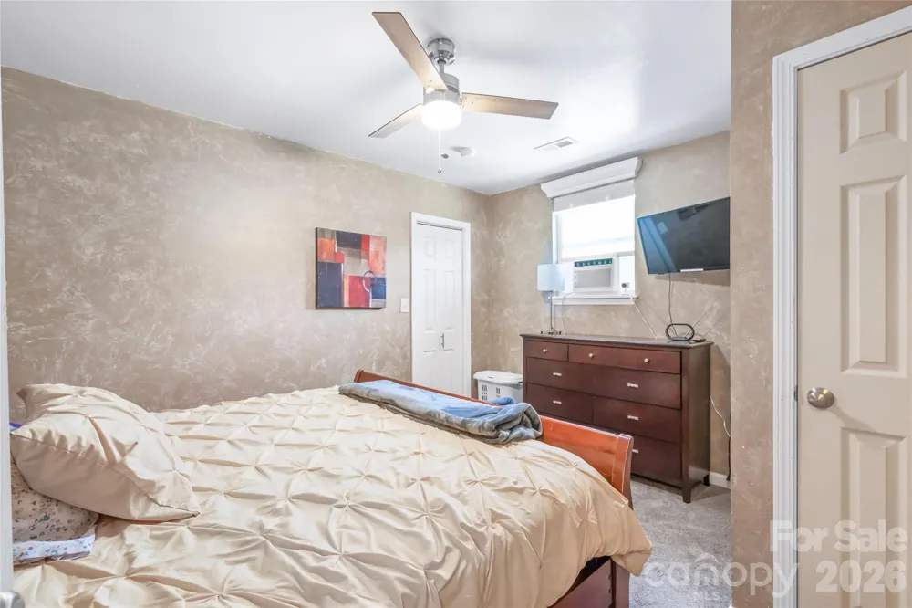 2241 Indian Cross Trail Matthews, NC 28104