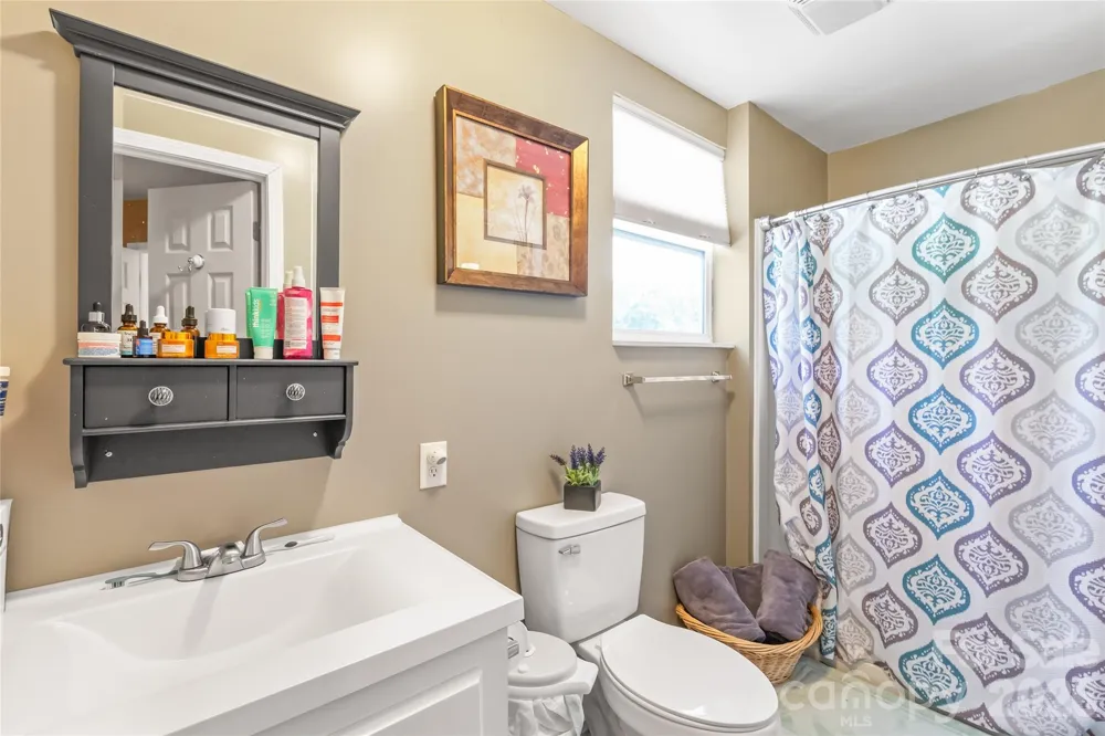 2241 Indian Cross Trail Matthews, NC 28104