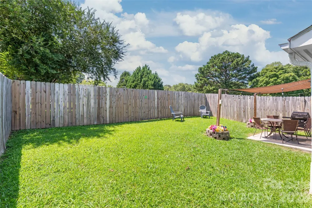 2241 Indian Cross Trail Matthews, NC 28104
