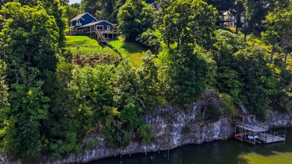 14310 Bluffview Drive Birchwood, TN 37308