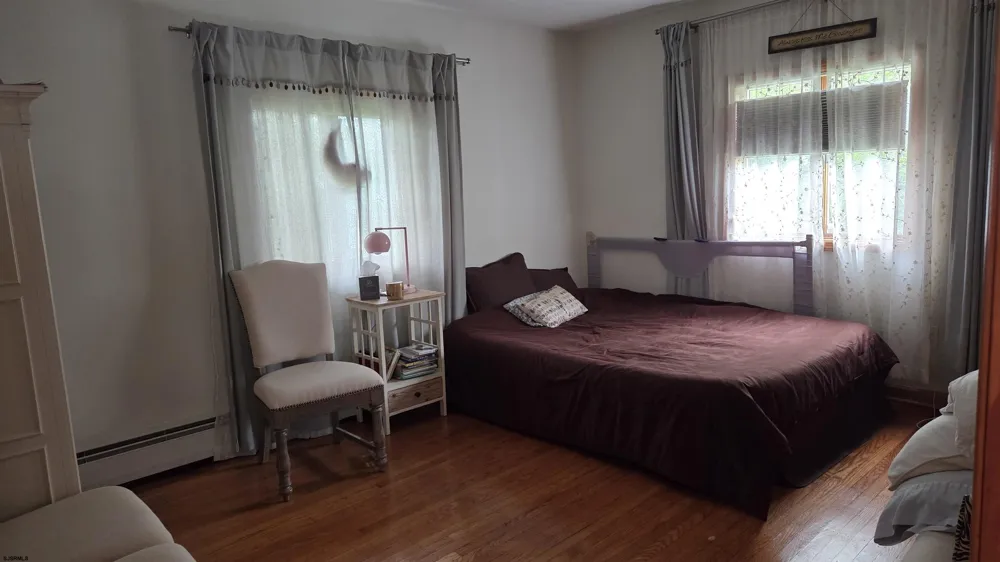 308 Steven Dr Linwood, NJ 08221
