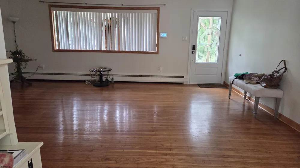 308 Steven Dr Linwood, NJ 08221