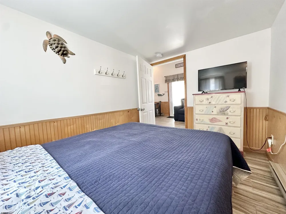 148 E Burk Ave Wildwood, NJ 08260