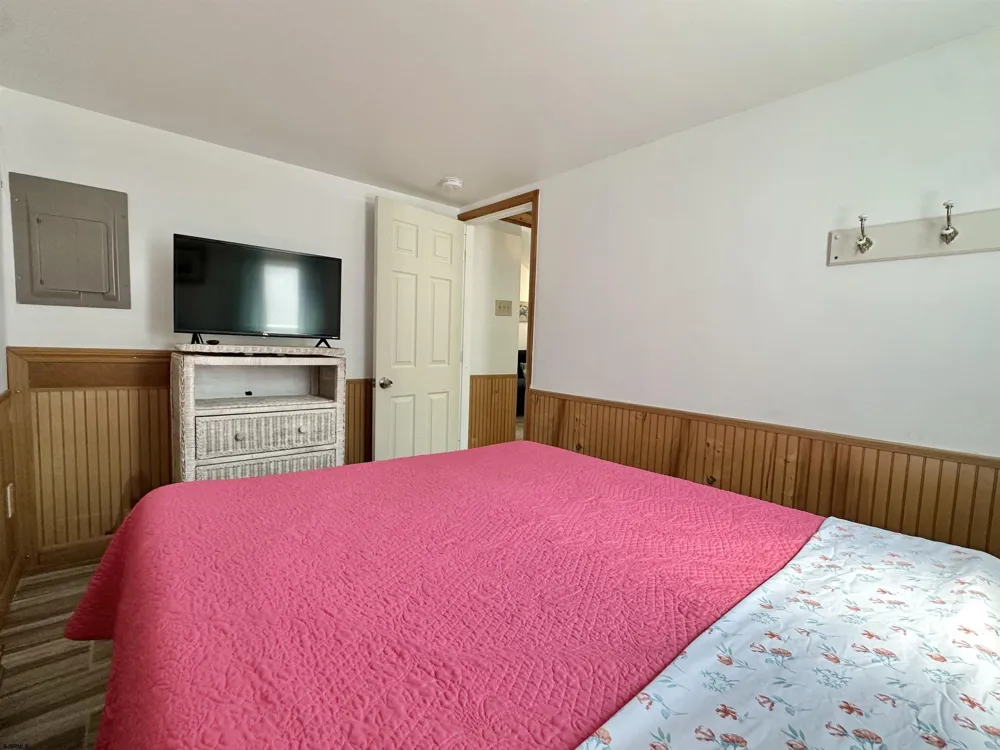 148 E Burk Ave Wildwood, NJ 08260