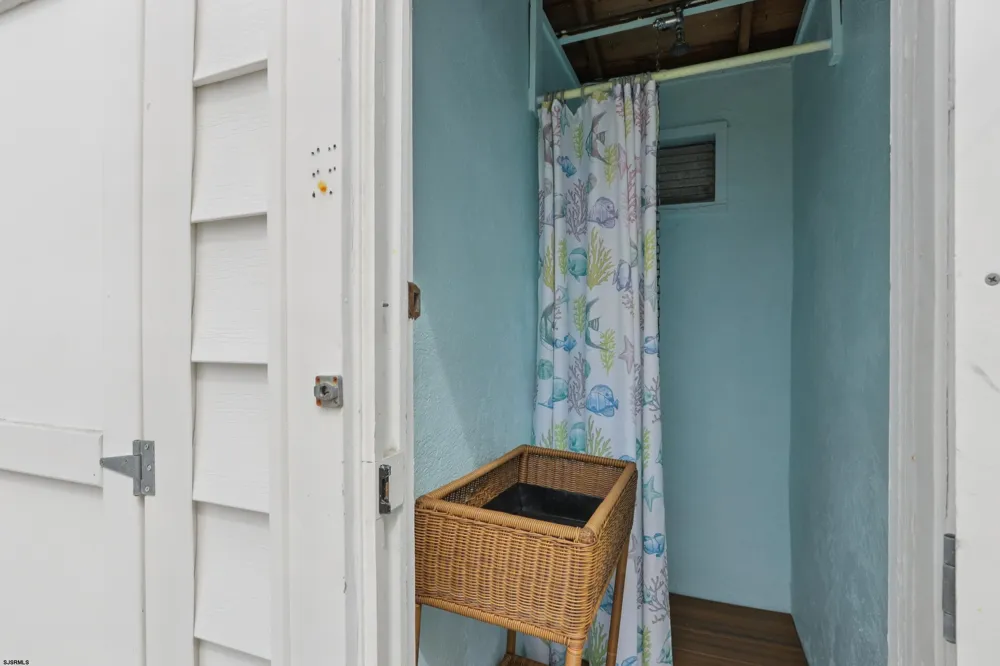 148 E Burk Ave Wildwood, NJ 08260