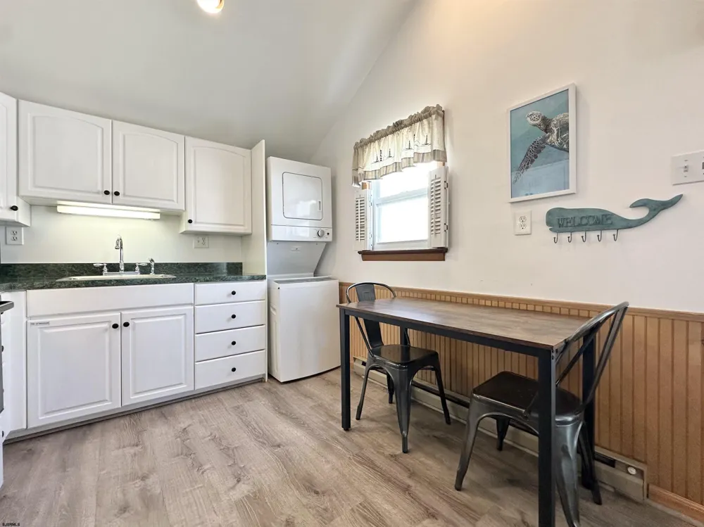 148 E Burk Ave Wildwood, NJ 08260