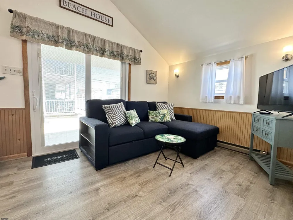 148 E Burk Ave Wildwood, NJ 08260