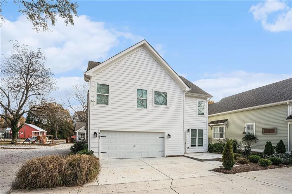 352 Davis Street Monroe, GA 30655