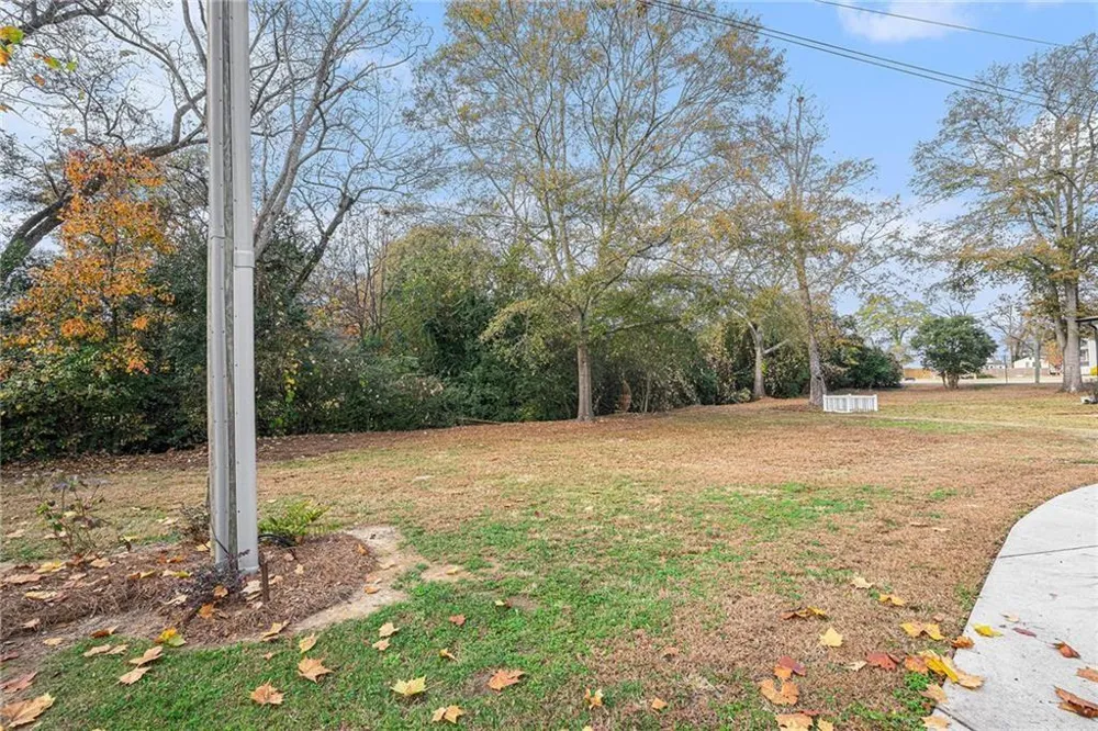 352 Davis Street Monroe, GA 30655