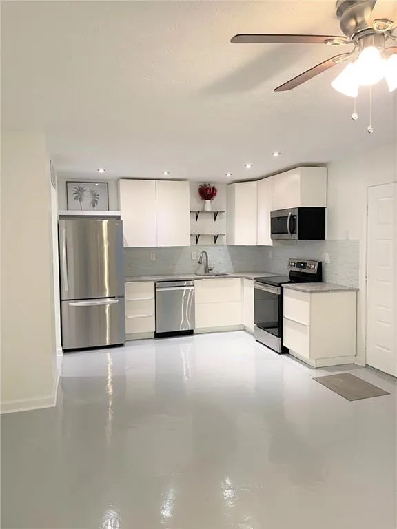 917 Dunbar Drive Dunwoody, GA 30338