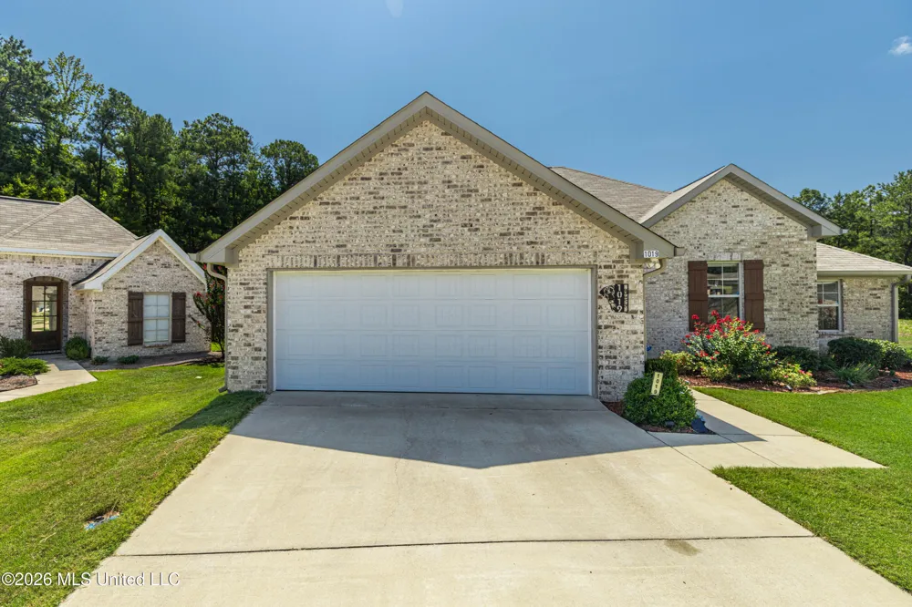1019 Silver Circle Pearl, MS 39208