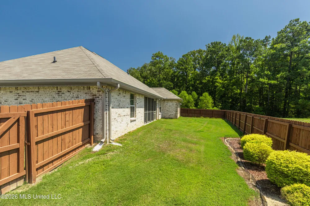 1019 Silver Circle Pearl, MS 39208