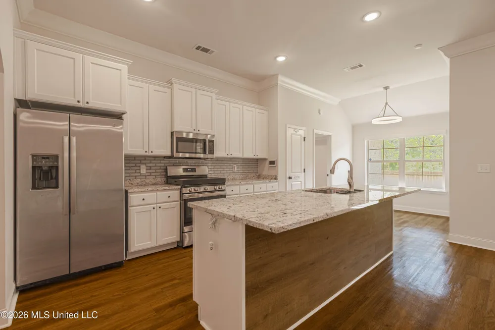 1019 Silver Circle Pearl, MS 39208