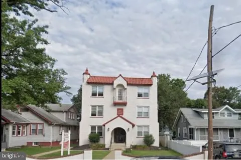 125 E BETTLEWOOD AVENUE #2