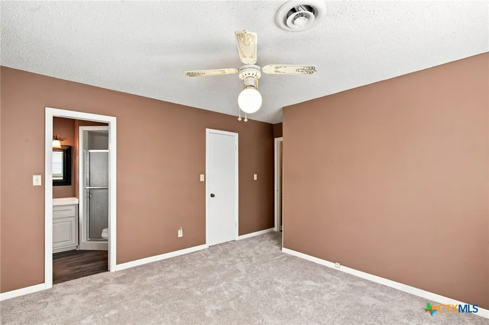 108 Castleway Street Victoria, TX 77904